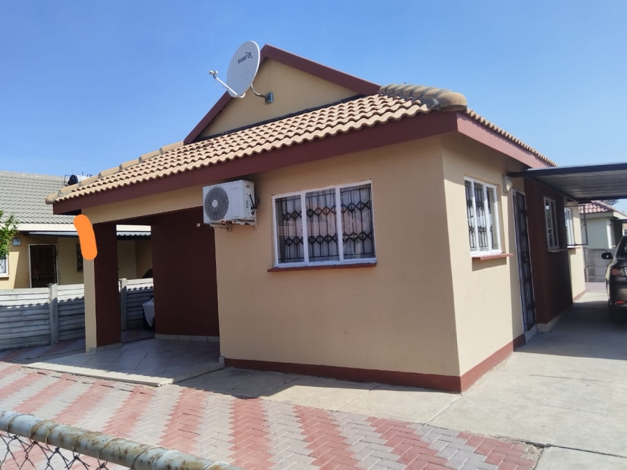 3 Bedroom Property for Sale in Freedom Park North West
